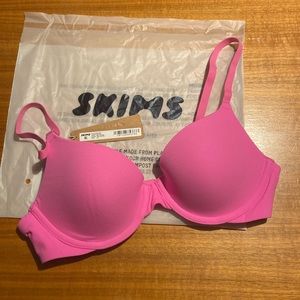 SKIMS Fits Everybody T-shirt Bra
